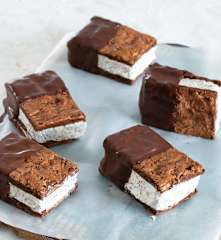 Brownie cookies ice cream sandwich
