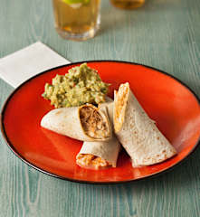 Burrito di pollo con salsa chipotle