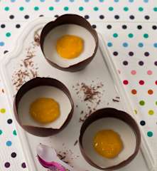 Ovos de chocolate com panacota