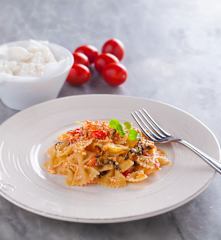 Pasta ricotta e pomodorini