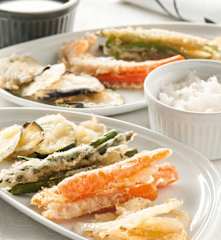 Gemüse in Tempurateig mit Sojasaucen-Dip