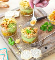 Guacamole avocat-banane et tartare de saumon à la coriandre