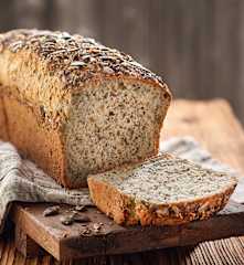 Pain aux cinq graines