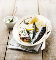 Sardines aux pommes de terre, crème à la ciboulette