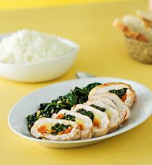 Pechugas de pollo con sobrasada, queso de Mahón y espinacas