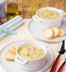 Vellutata fredda di fave e ricotta