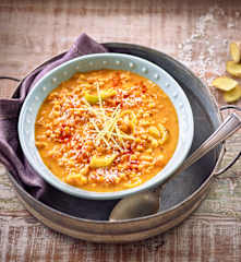 Ingwer-Linsensuppe mit Kokosmilch