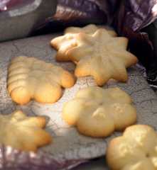 Butterplätzchen aus der Gebäckpresse