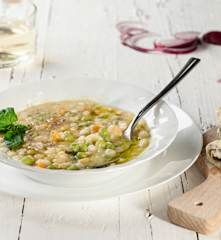 Zuppa di legumi con frittatina saporita