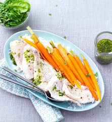 Eglefin vapeur au riz et carottes nouvelles