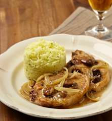 Kotleta s hříbky a rýží