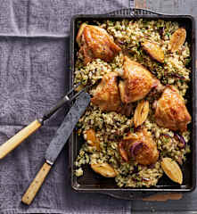 Frango no forno com massinha