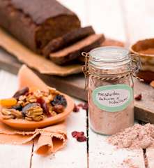 Miscela di farina al cacao e frutta secca