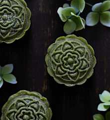 奶黄抹茶冰皮月饼