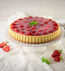 Erdbeerkuchen mit Erdbeerguss