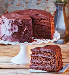 Pastel de chocolate, zanahoria y piña