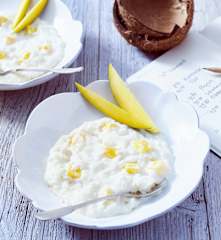 Kokos-Milchreis mit Mango