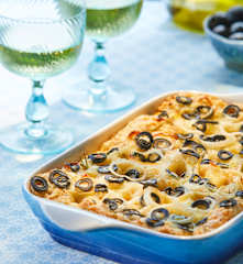 Focaccia con cebolla, aceitunas y romero