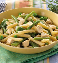 Pennette ai legumi e tocchetti di pollo