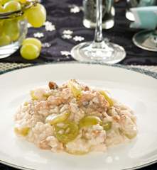 Risotto con nueces, uvas y gorgonzola