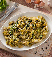 Salteado de escarola con puerros