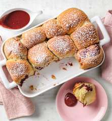 Buchteln mit Zwetschken Manner Original Neapolitaner Schnitten Füllung