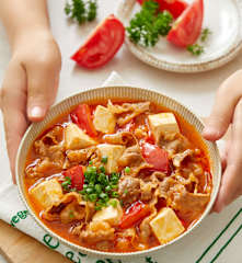 番茄肥牛豆腐煲