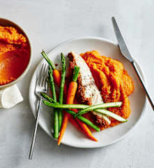 Steamed fish with sun-dried tomato crust & sweet potato mash