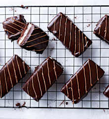 Bizcochitos de chocolate rellenos