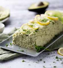 Pudin de pescado con aguacate