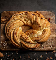Kringle de cebolla y parmesano con masa madre