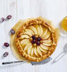 Galette con pere e uva