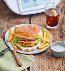 Burger maison au steak de pois chiches