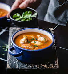 Fener Balığı ve Karides Çorbası