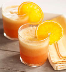 Jugo de arándanos y naranja
