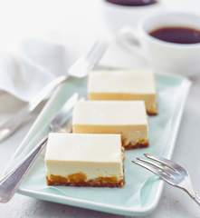 Müsli Cheesecake Bars