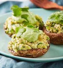 Portobellos rellenos de pollo low carb