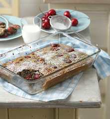 Grießauflauf mit Mohn und Kirschen