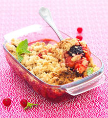 Crumble aux fruits rouges et flocons d'avoine