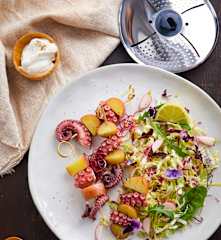 Spiedini di polpo e patate (TM6)