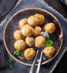 Omas Semmelknödel