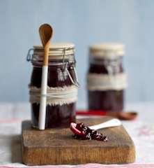 Quick and Easy Mixed Berry Jam