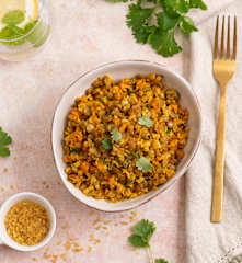 Aromatyczne biryani z soczewicą