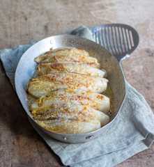 Endives braisées gratinées au parmesan