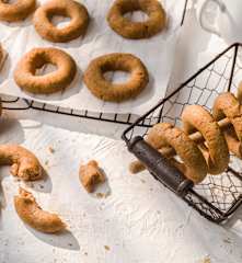 Rosquillas de espelta y queso cremoso