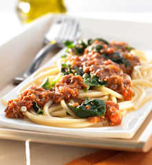 Hackfleischsauce mit Spinat