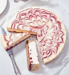 Himbeer-Swirl-Cheesecake