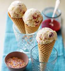 Clotted Cream and Strawberry Ice Cream