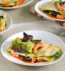 Lasaña fría de marisco con vinagreta de langostinos