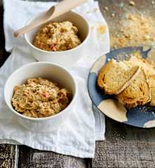 Patê de feijão branco e pimentos